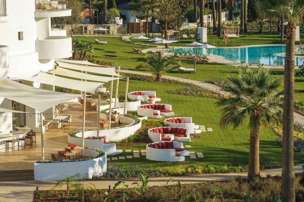 פואנגירולה La Zambra Resort-The Unbound Collection By Hyatt מראה חיצוני תמונה