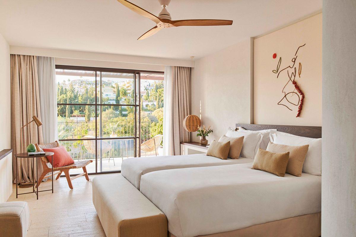 פואנגירולה La Zambra Resort-The Unbound Collection By Hyatt מראה חיצוני תמונה