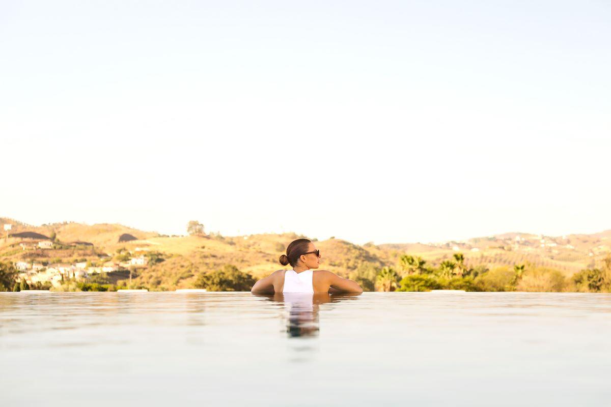 פואנגירולה La Zambra Resort-The Unbound Collection By Hyatt מראה חיצוני תמונה