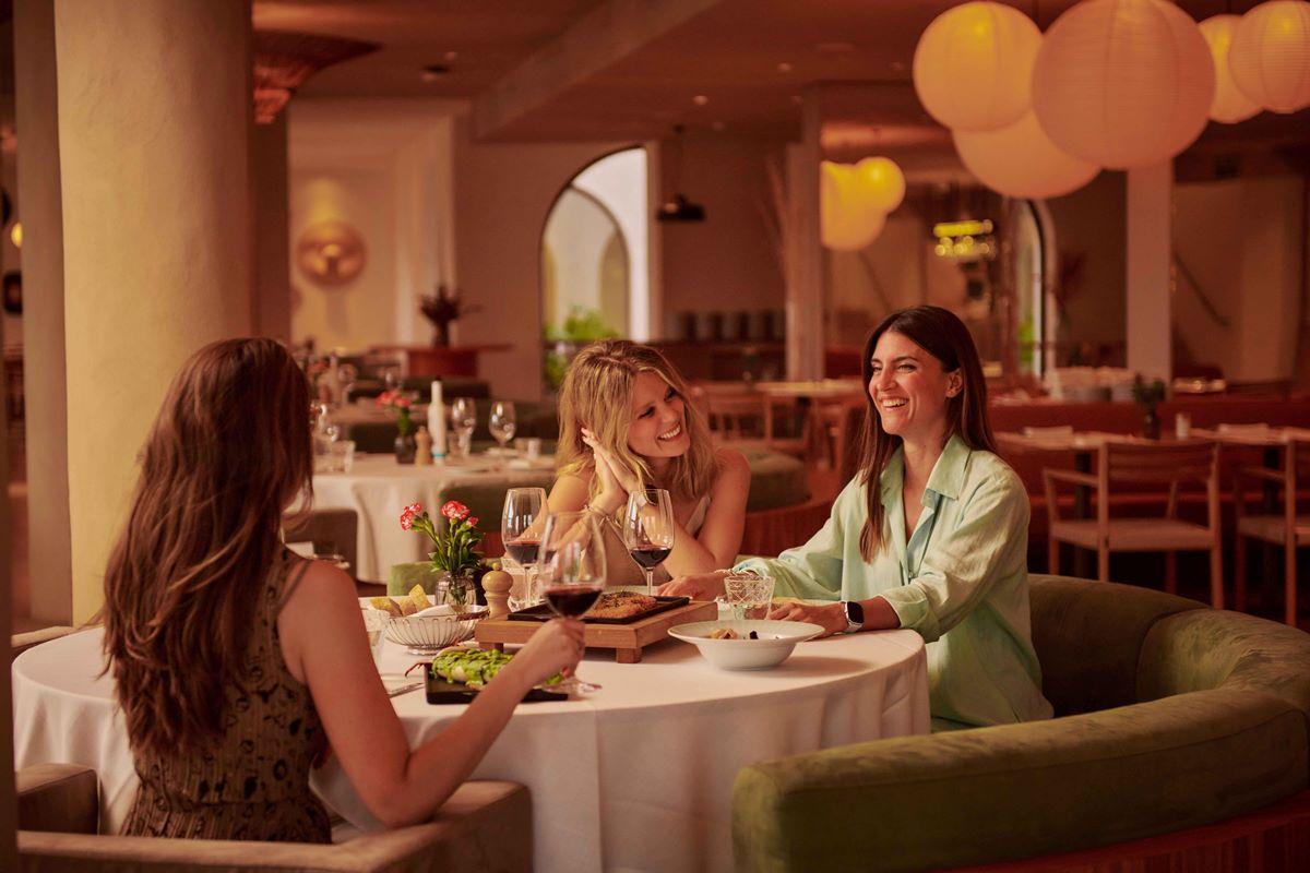 פואנגירולה La Zambra Resort-The Unbound Collection By Hyatt מראה חיצוני תמונה