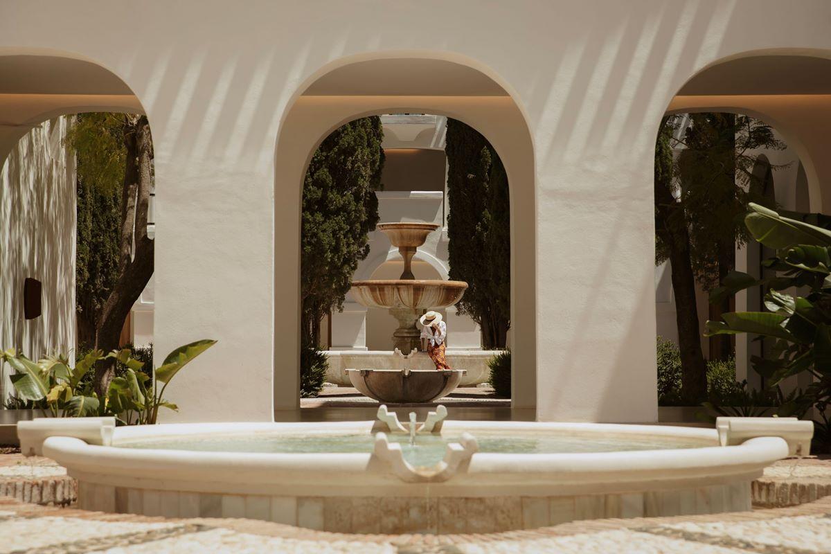 פואנגירולה La Zambra Resort-The Unbound Collection By Hyatt מראה חיצוני תמונה