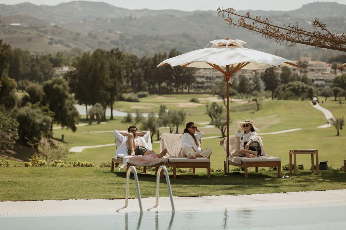 פואנגירולה La Zambra Resort-The Unbound Collection By Hyatt מראה חיצוני תמונה